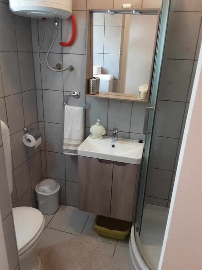 Apartment Vesna ミルナ エクステリア 写真