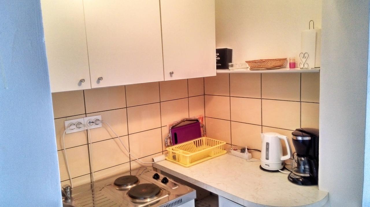Apartment Vesna ミルナ エクステリア 写真